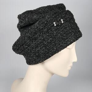 Lillie and Cohoe Soft Wool Hat Gray with Rhinestone Embellishment Canada Size 1
